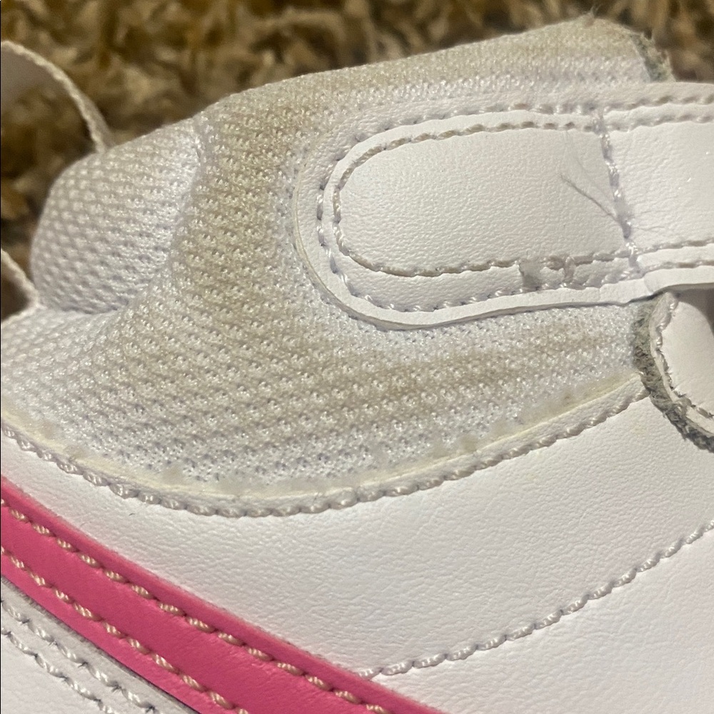 Nike Toddler Girl size 11 - Picture 5 of 6
